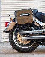 10L - Outlaw Quick Mount Small Heritage Classic FLSTC/I Painted Solo Hard Saddlebag (Right Only) - Image 5