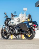 12L - Ironclad Quick Mount Medium Kawasaki Vulcan S Painted Hard Solo Saddlebag (Left Only) - Image 3