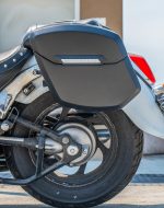 12L - Ironclad Quick Mount Medium Suzuki Boulevard C50 VL800 Matte Hard Solo Saddlebag (Left Only) - Image 4