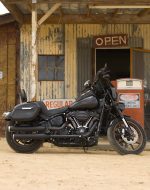 32L - Darkin Large Quick Mount Painted Hard Saddlebags for Harley Softail Standard FXST - Image 3
