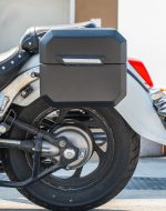 10L - Outlaw Quick Mount Small Suzuki Boulevard C50 VL800 Matte Hard Solo Saddlebag (Left Only) - Image 4